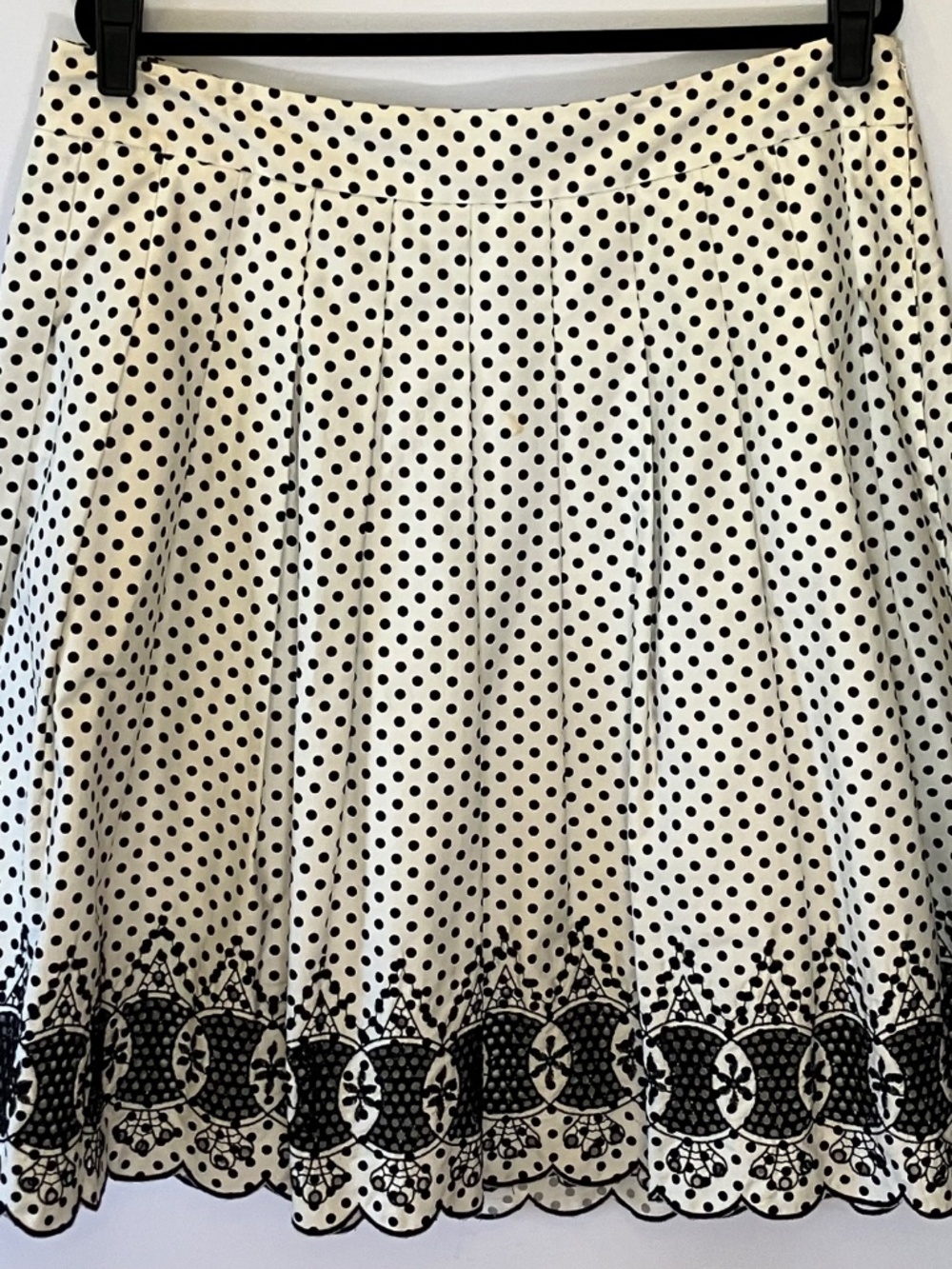 Talbots Size 16 Polka Dot Pleated Skirt Embroidered Scallop Hem - Picture 2 of 3